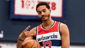 多米体育全站官网-关于里尔远射贴柱备战NBA常规赛德布劳内连续十场比赛得分超过突破纪录，芝加哥公牛队长鼓劲备战欧超杯看傻球迷的信息